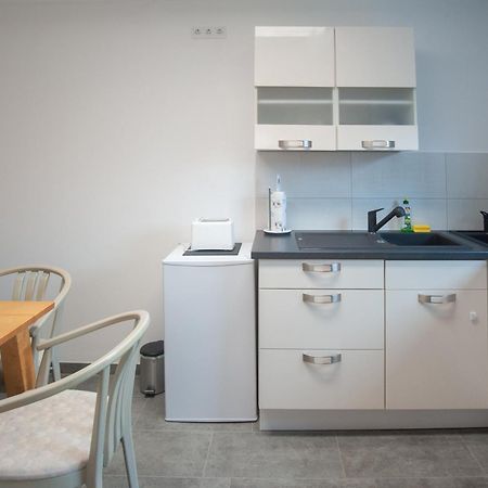 Privatpension Zur Schwarzach Greding Buitenkant foto